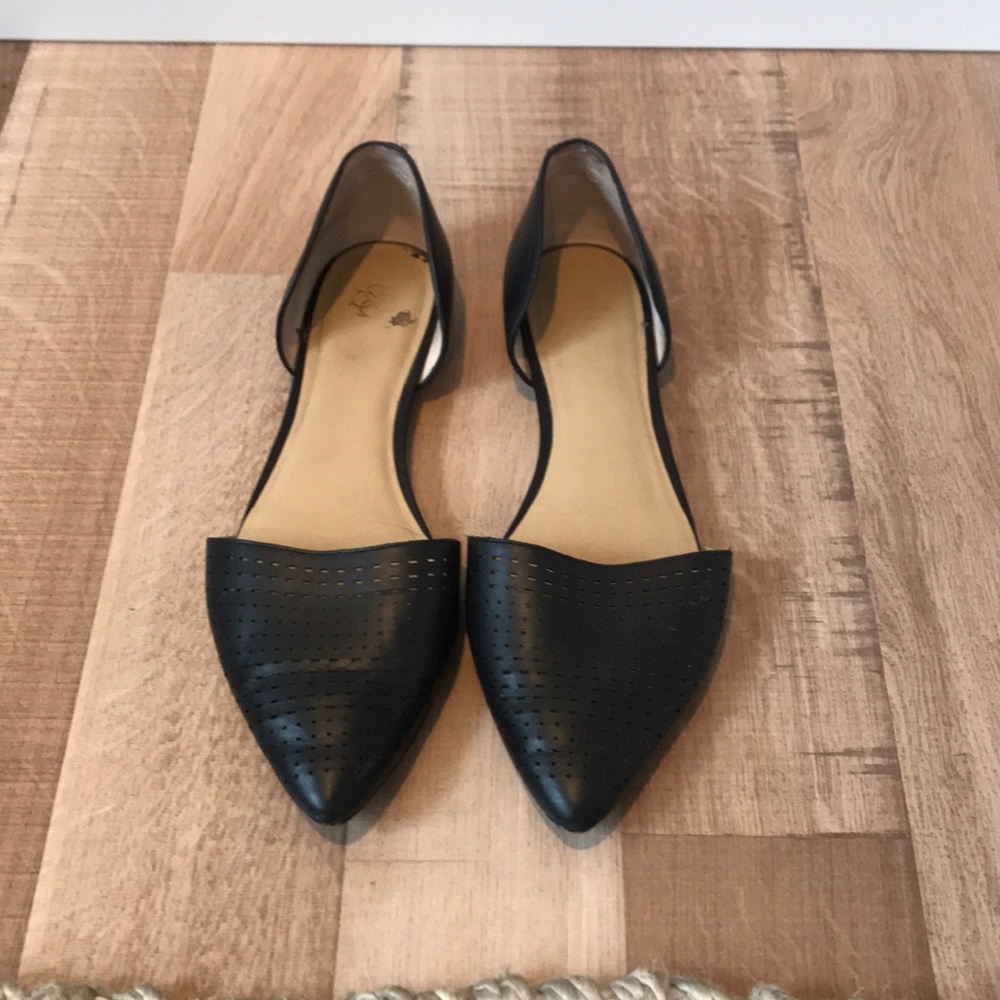 Ann Taylor black flats